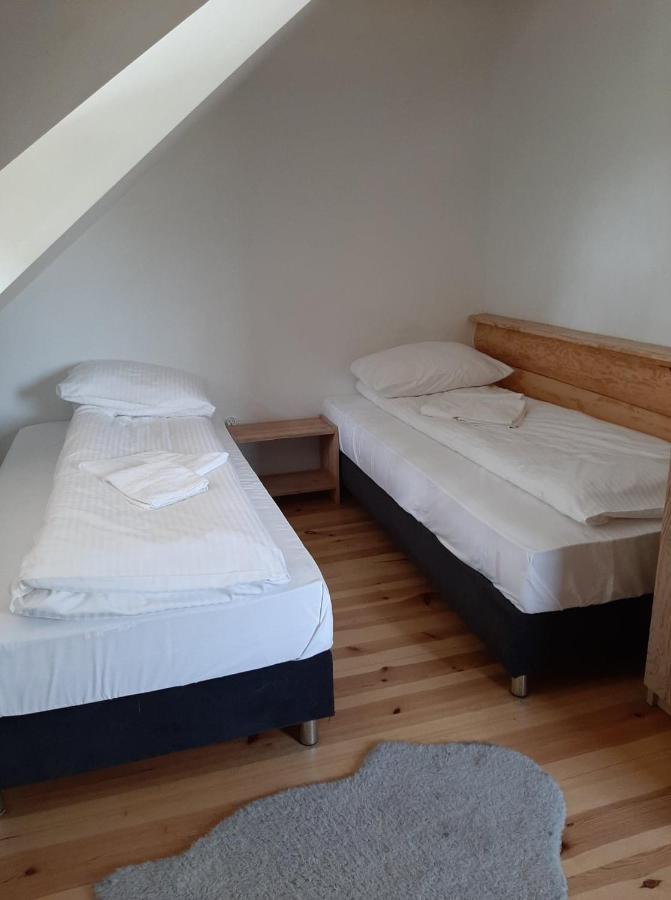 Noclegi Drewniana Chalupa Kobyla Góra Buitenkant foto